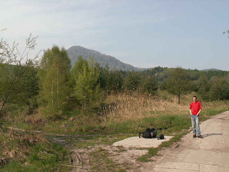 PICT0004.JPG - A vybrali sa na cestu na Vtáčnik
